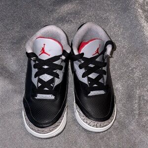 Jordan 3 Black Cement size 10c